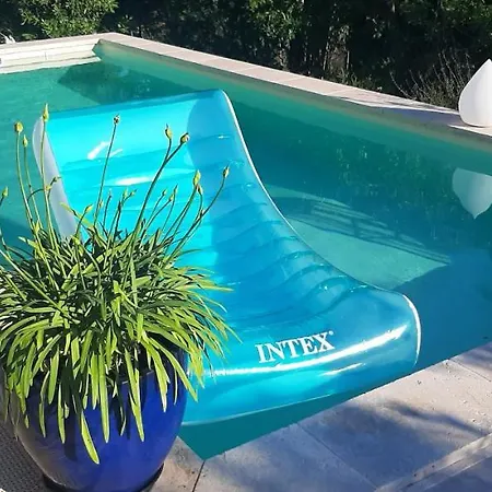 La Maison Du Pont Du Gard Bed & Breakfast *